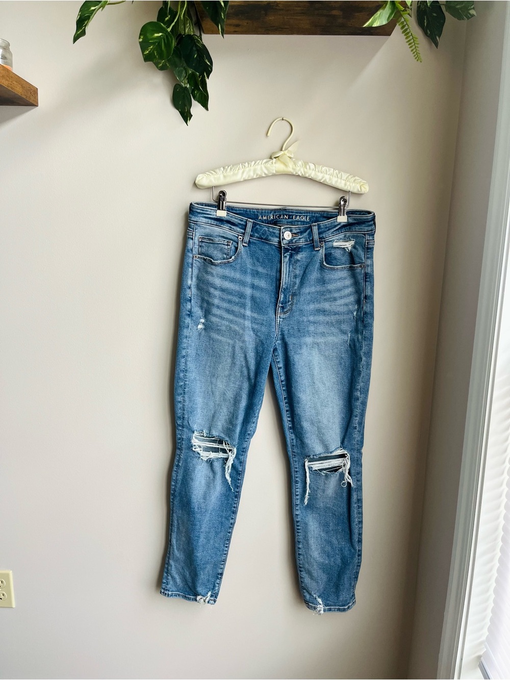 American Eagle Outfitters Distressed Light Blue Boyfriend Jeans